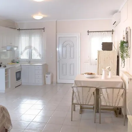 Nymfes House * Paliouri