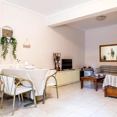 Nymfes House * Paliouri